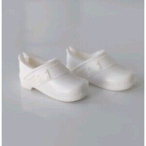 MATTEL WHITE CLOG SHOES BARBIE FASHIONISTAS FASHION FOOTWEAR ACCESSORY NURSING